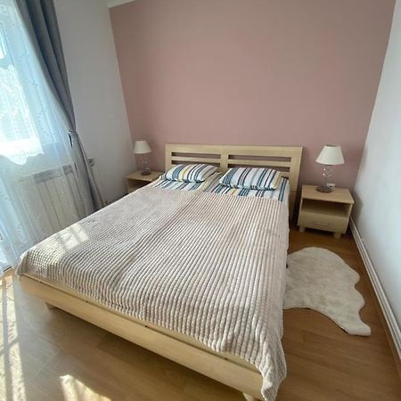 Sendy Apartman 2 Apartment Sfântu-Gheorghe Екстериор снимка